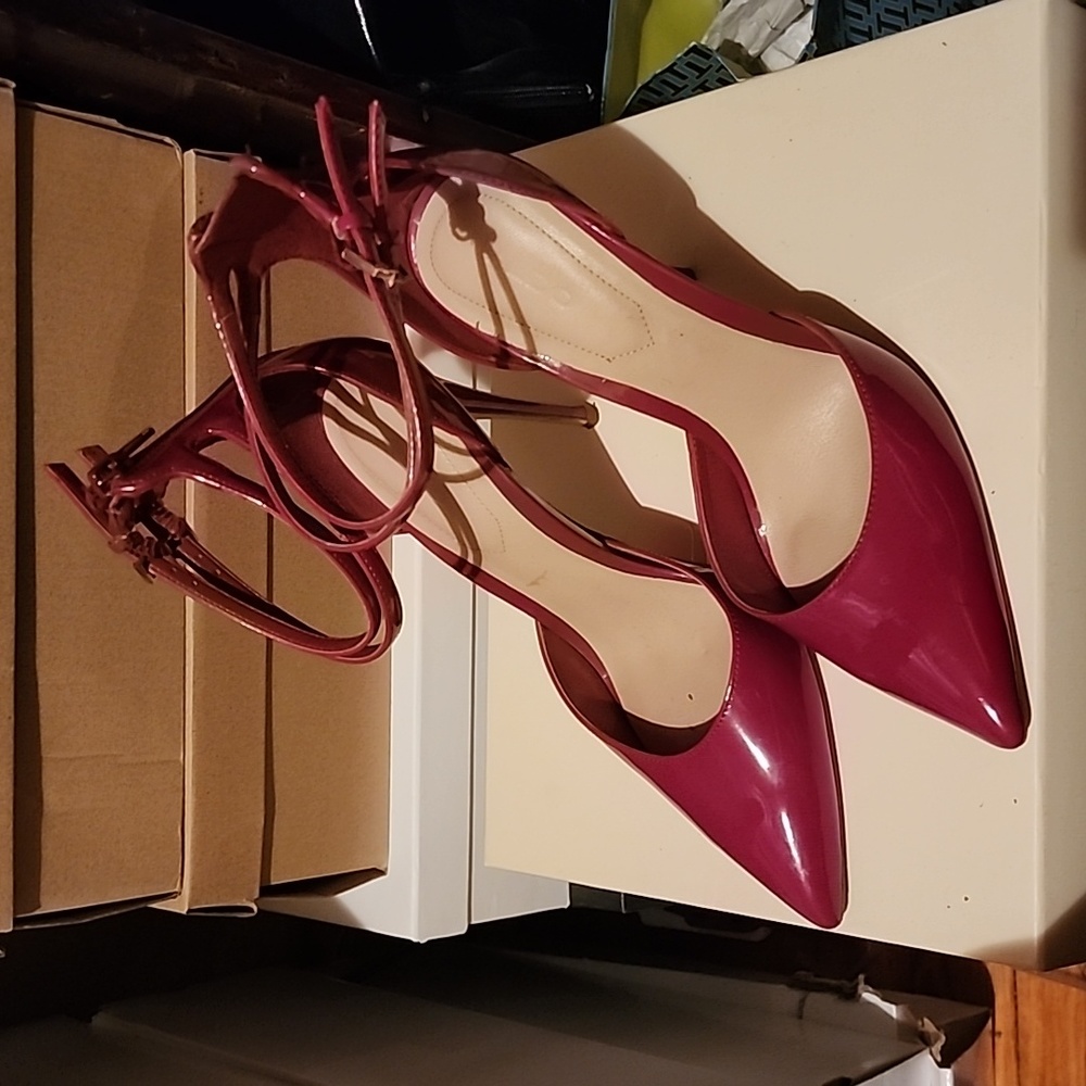 Aldo bordeaux red patent pump with double ankle strap Size 8.5 (39)